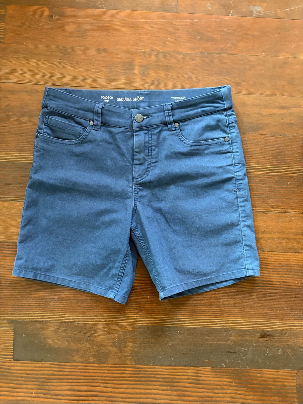 Toad&co Sequoia Short in Navy Blue - size 6